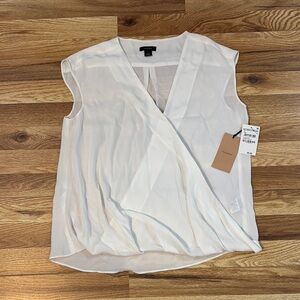 Halogen Cream Wrap Sleeveless Blouse